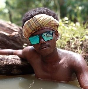 Meet your Posher, Bada